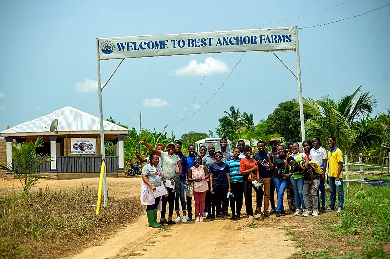 Students and community members at the welcome gate