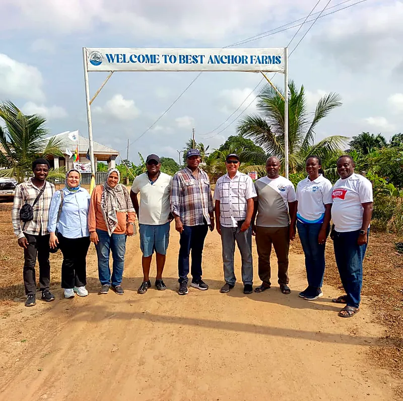 Visitors at the Best Anchor Farms welcome gate